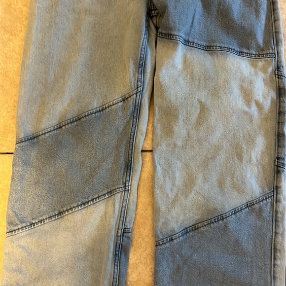 Hollister ultra hi rise Dad 2 tone jeans - Picture 3 of 8